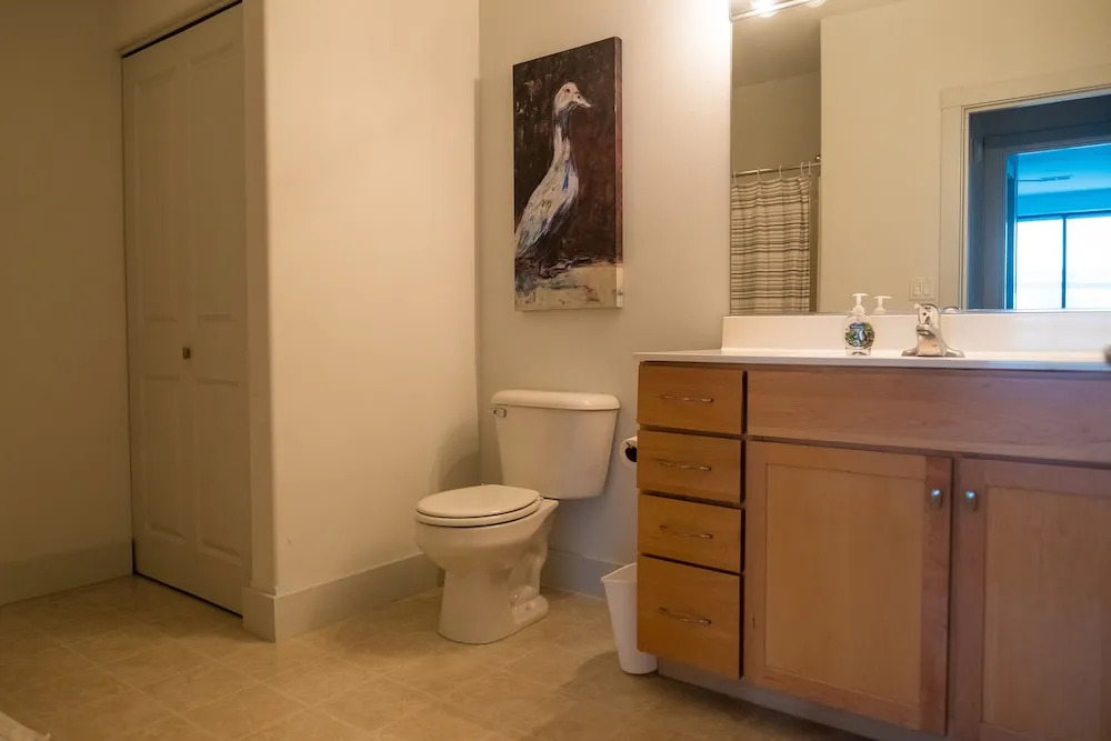 Large 3rd Ward Townhome w Parking