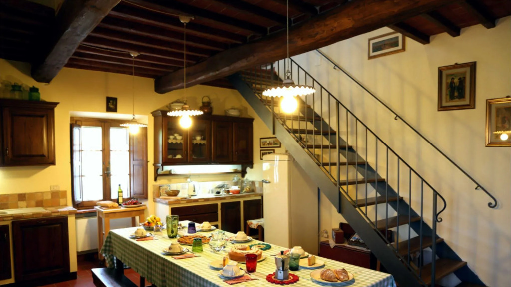 La Villa a Charming Villa With Swimming Pool-la Villa