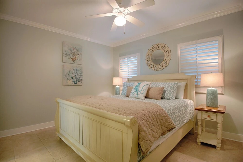 Waterscape B228 - 1 Br condo by RedAwning