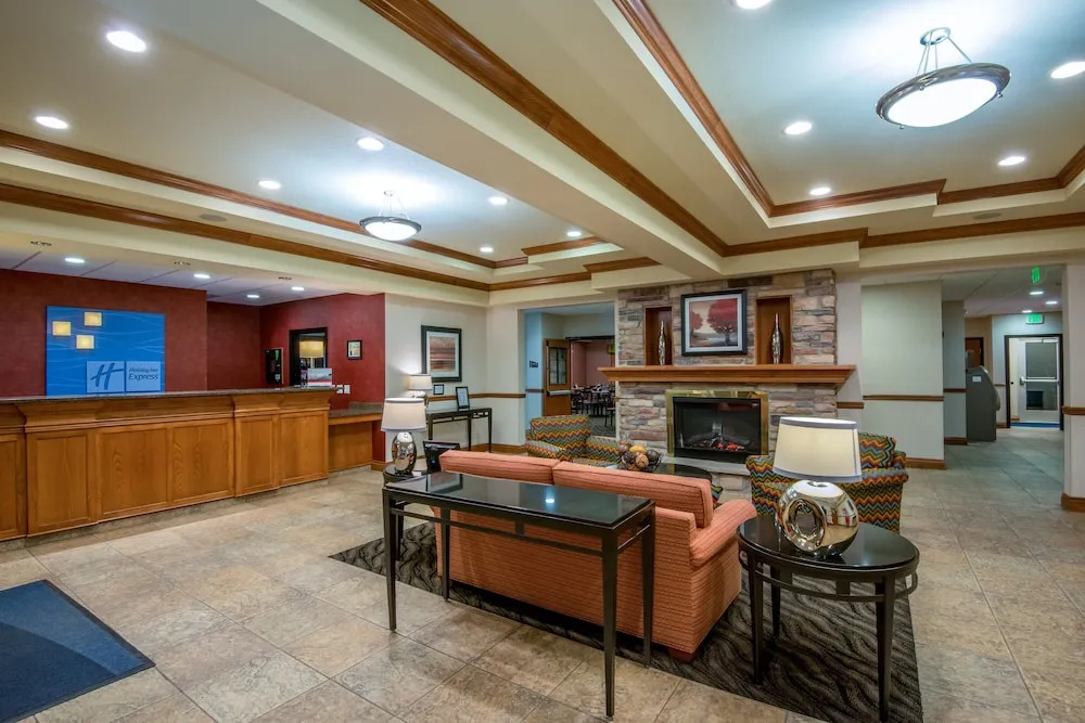 Holiday Inn Express & Suites Vernal - Dinosaurland
