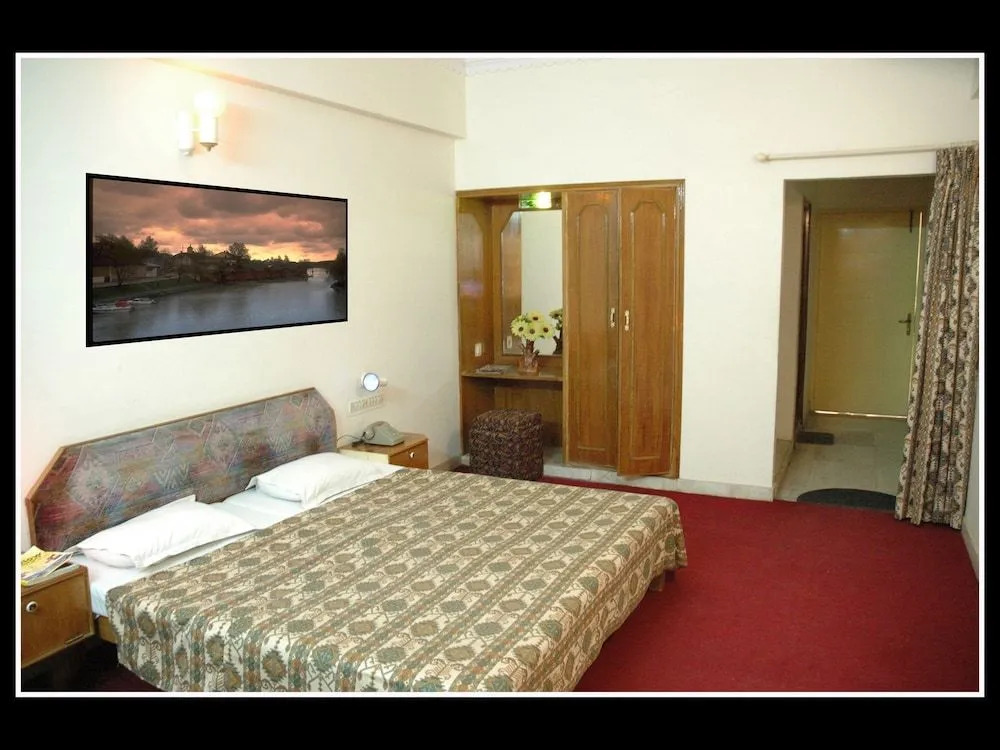 Hotel Saheli Palace