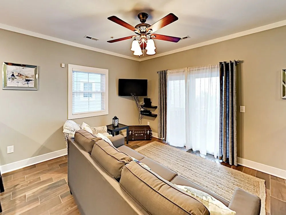 2724 Kashton Dr Home 4 Bedrooms 2.5 Bathrooms Home