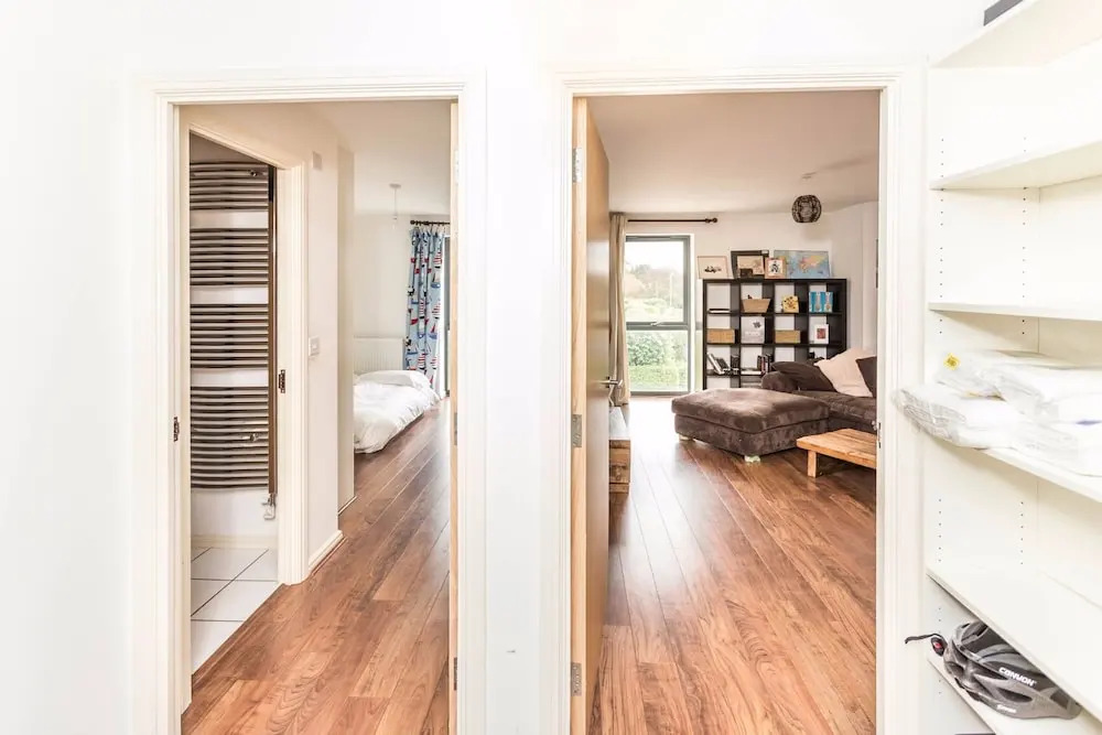 Beautiful and New Home for 5 in West Cambridge