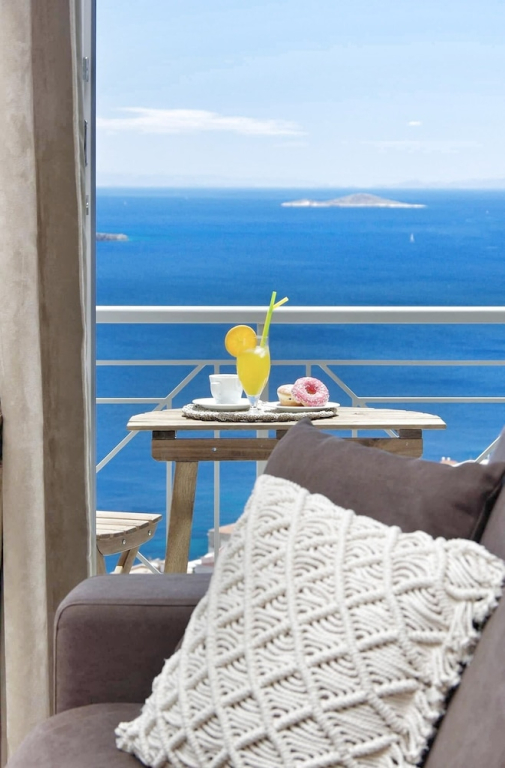 TOP SUITES