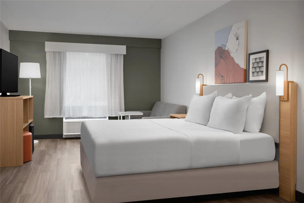 Spark By Hilton Northborough