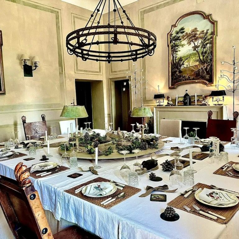 Large Beautiful Villa in Tuscan Hills of Chianti Stunning Gardens and Large Pool