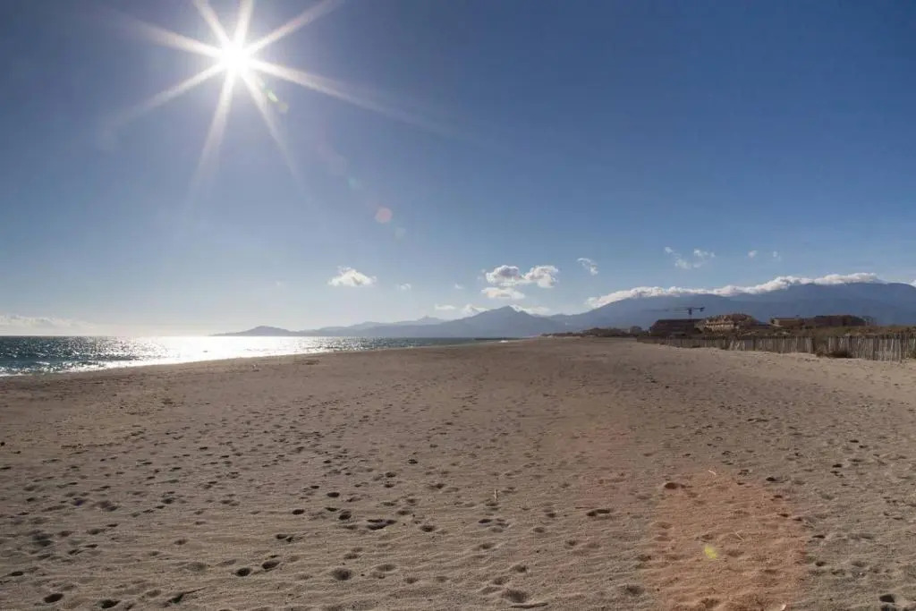 Proche de la plage et des commerces joli pavillon 6 personnes-6VROUS5