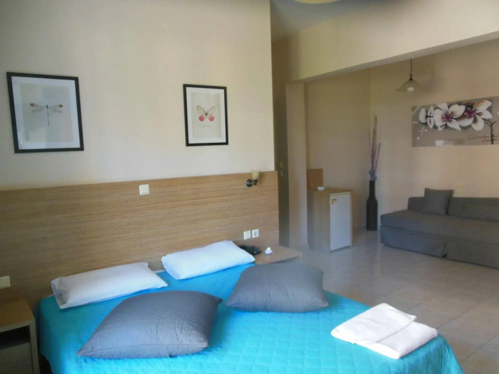 Theano Hotel