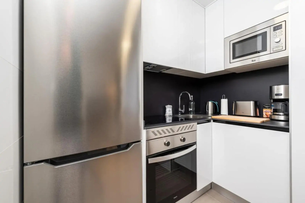 Los Robles Stylish & Modern Apartmenst in Madrid