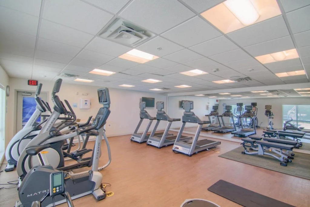 Holiday Inn Express & Suites Mobile - University Area by IHG