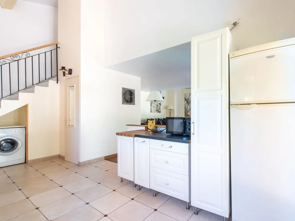 Spacious Holiday Home in La Croix Valmer With Private Pool