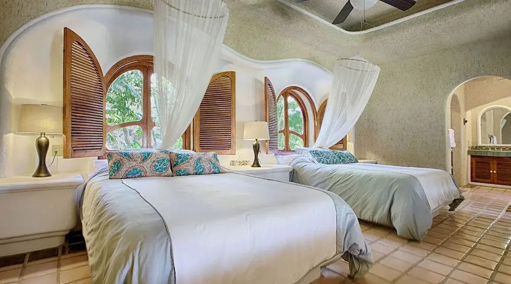 Imagine Renting a Luxury Holiday Mansion on Cabo's Best Surfing Beach, El Tule, San Jose del Cabo Mansion 1016