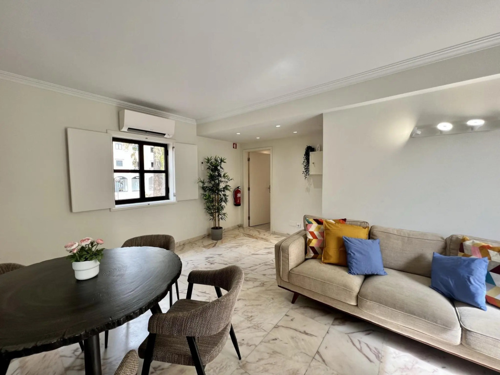 Vilamoura Central 3 by Homing