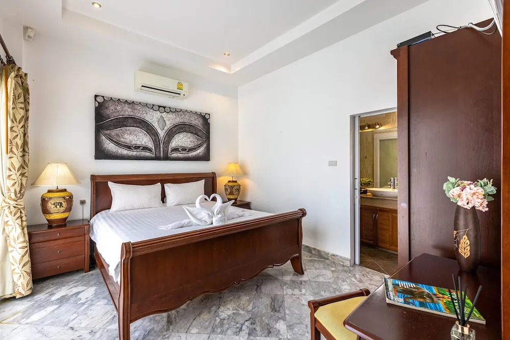 Private 3 Bedroom Pool Villa PP10