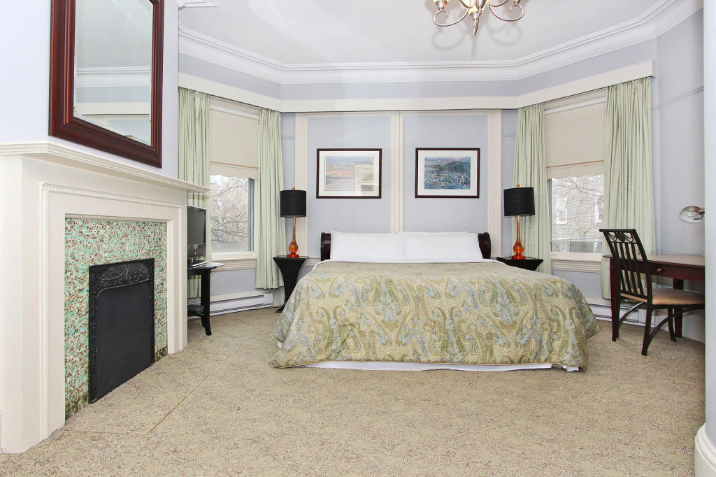 Cabot House