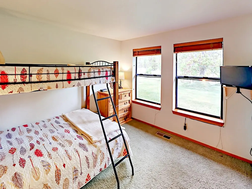 20 Fairway Village Condos 3 Bedrooms 2.5 Bathrooms Condo