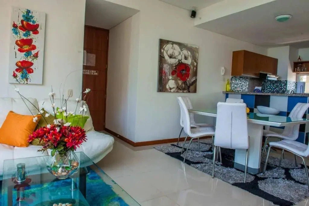 Acogedor con vista al mar en Condominio Zazue a 300 metros de la playa Bellohorizonte Santa Marta