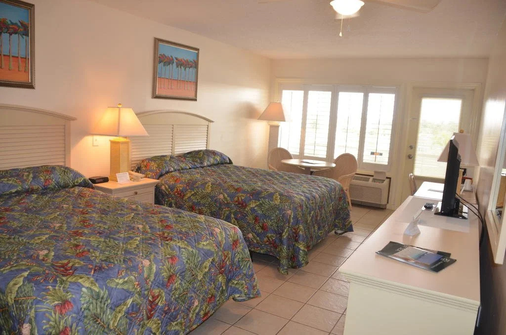 Pirates Cove Resort and Marina - Stuart