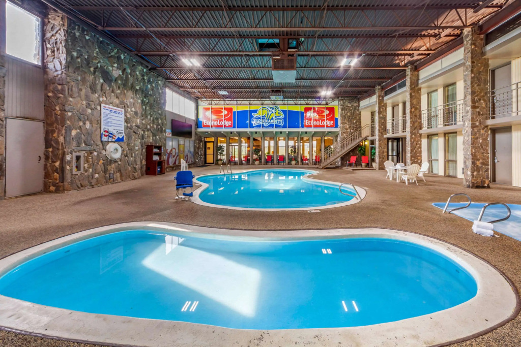 Econo Lodge Inn & Suites Brookings