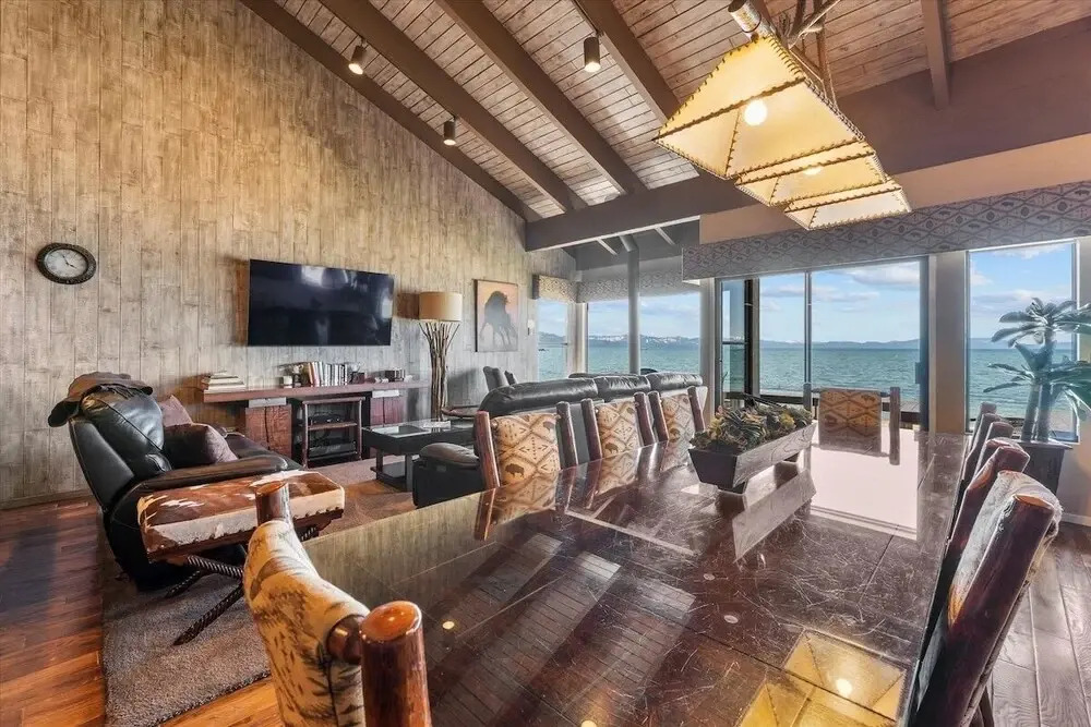 Swimsuit Required 4 Bedroom Home by RedAwning