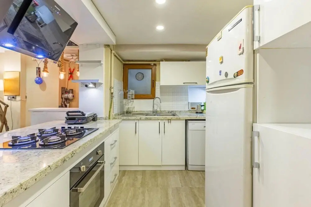 Stylish and Central Flat with Backyard in Sisli