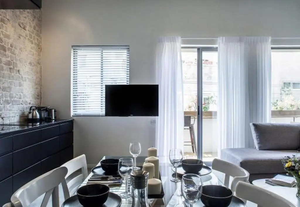 Charming 2BR in Tsvi Brock 6 by HolyGuest