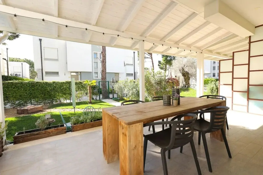 Perla Vacation Rentals