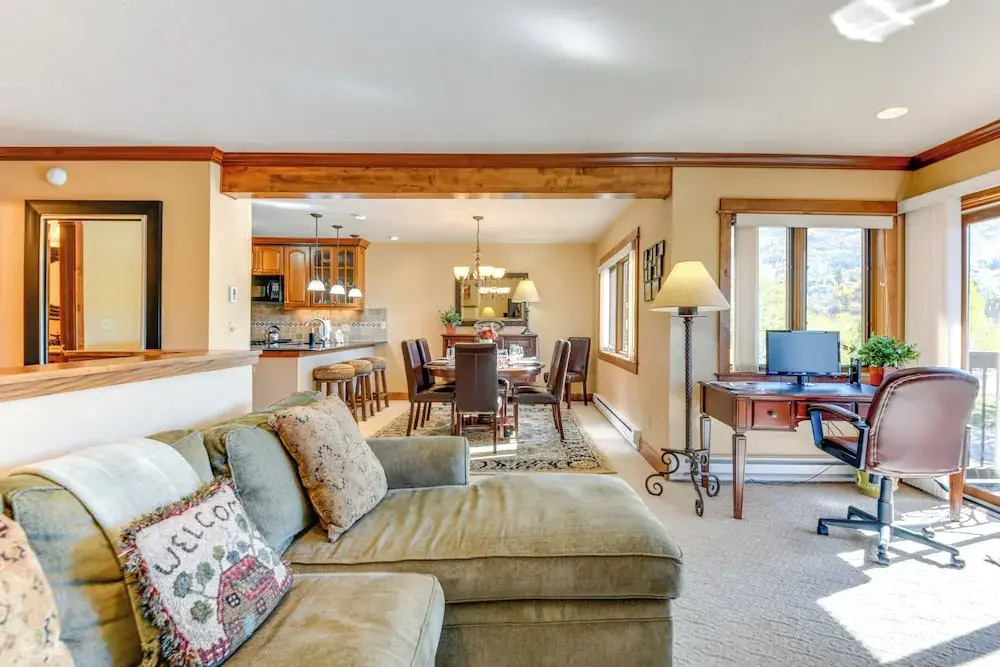 Mtn-view Steamboat Condo: Shuttle to Resort
