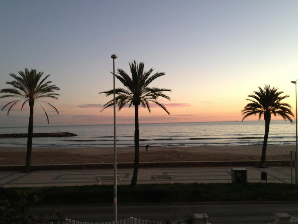 Apartamento Primera Linea de Mar, Cunit