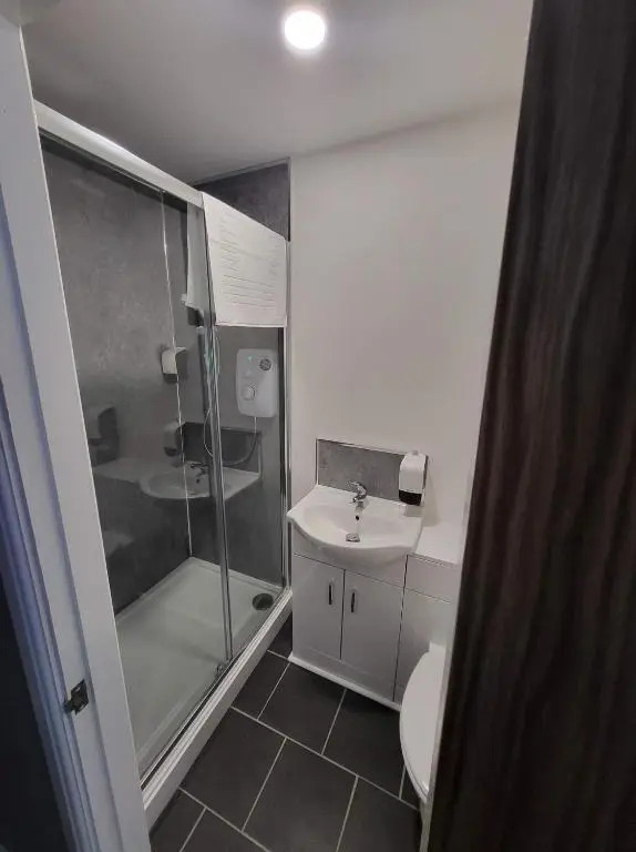 Avenue Apartments