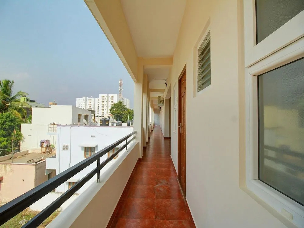OYO 12798 Soundaryam Apartments