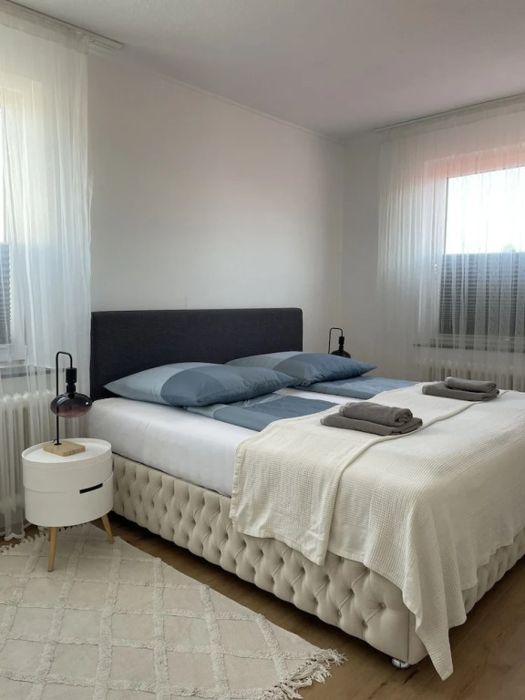 GREEN HILL Apartment