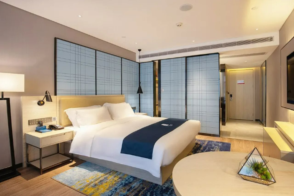 Echarm Hotel (Jinzhai Wuxing Street Guihua Park Store)