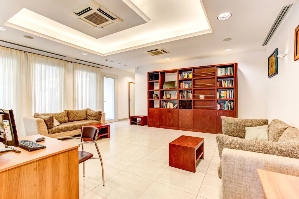 Wally Residence