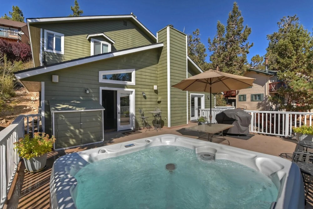040 - Bear Lake Retreat