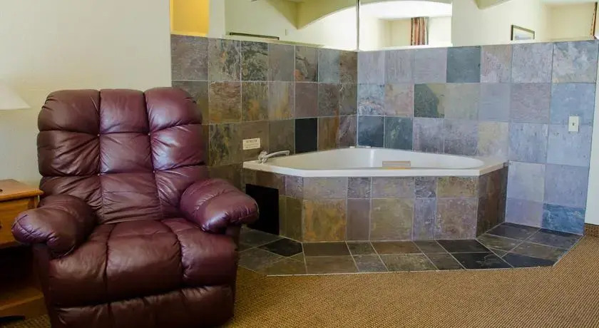 Best Western Plus Lincoln Inn & Suites