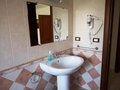 Casa Oria Friendly