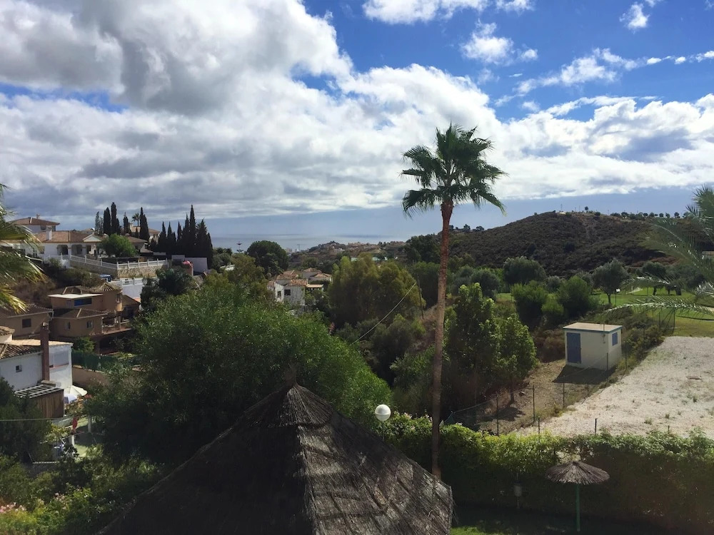 Apartment with 2 Bedrooms in Benalmádena, with Wonderful Sea View, Pool Access, Terrace - 3 Km From the Beach