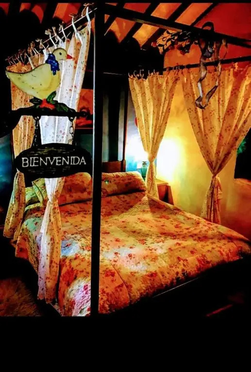 Room in Guest room - Romantic getaway to Valeria