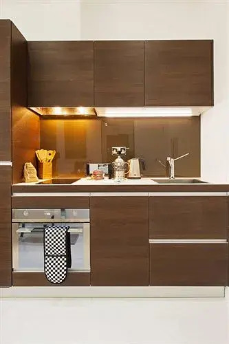 Albany House Luxury Serviced Apartments