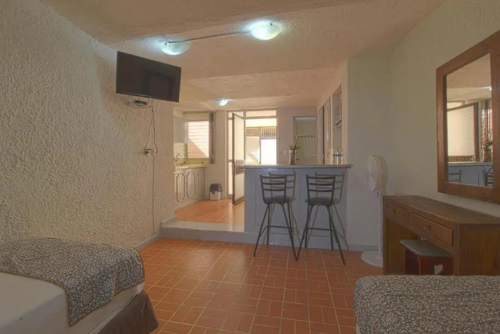 Estudio 13/ dos camas/ Chapalita