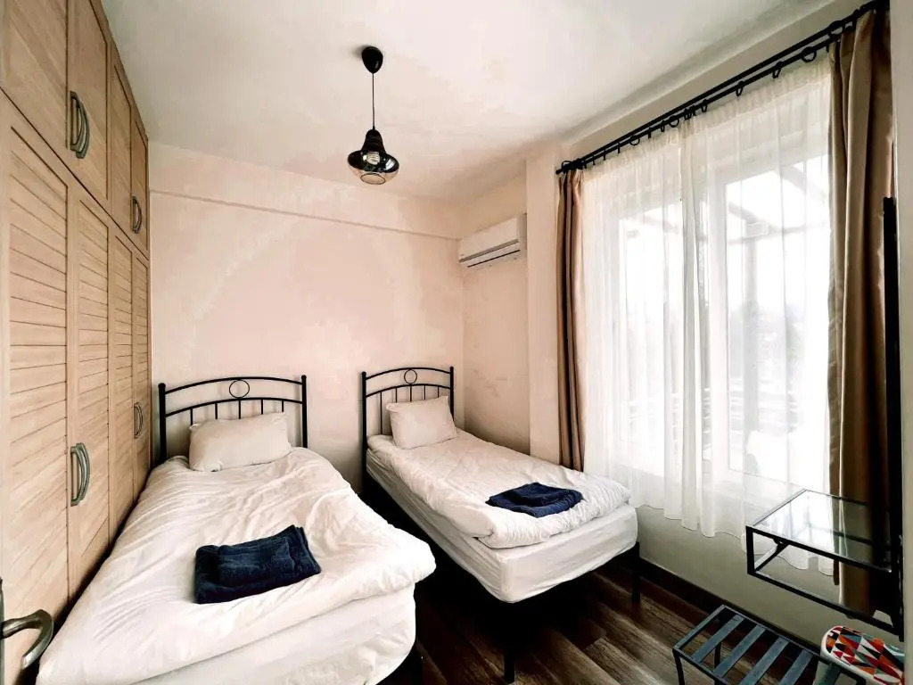 Flat With Roof Terrace and Sea View in Kyrenia