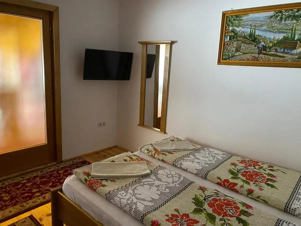Camere de închiriat Floarea Reginei