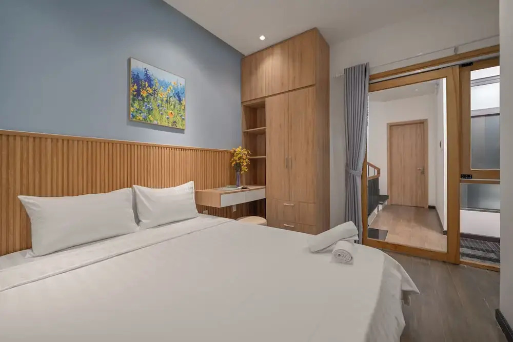 N to M Cozy House