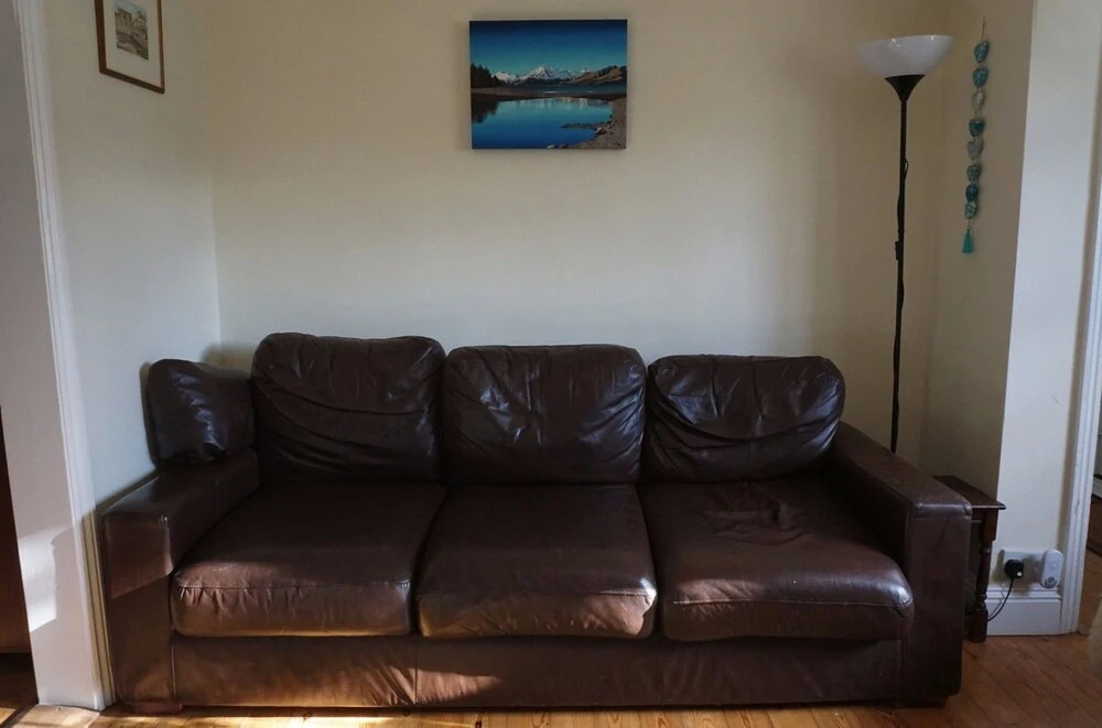 Comfortable Family Home in Oxford With Parking