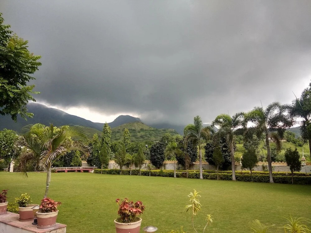Meera Valley Resort By Nexottel