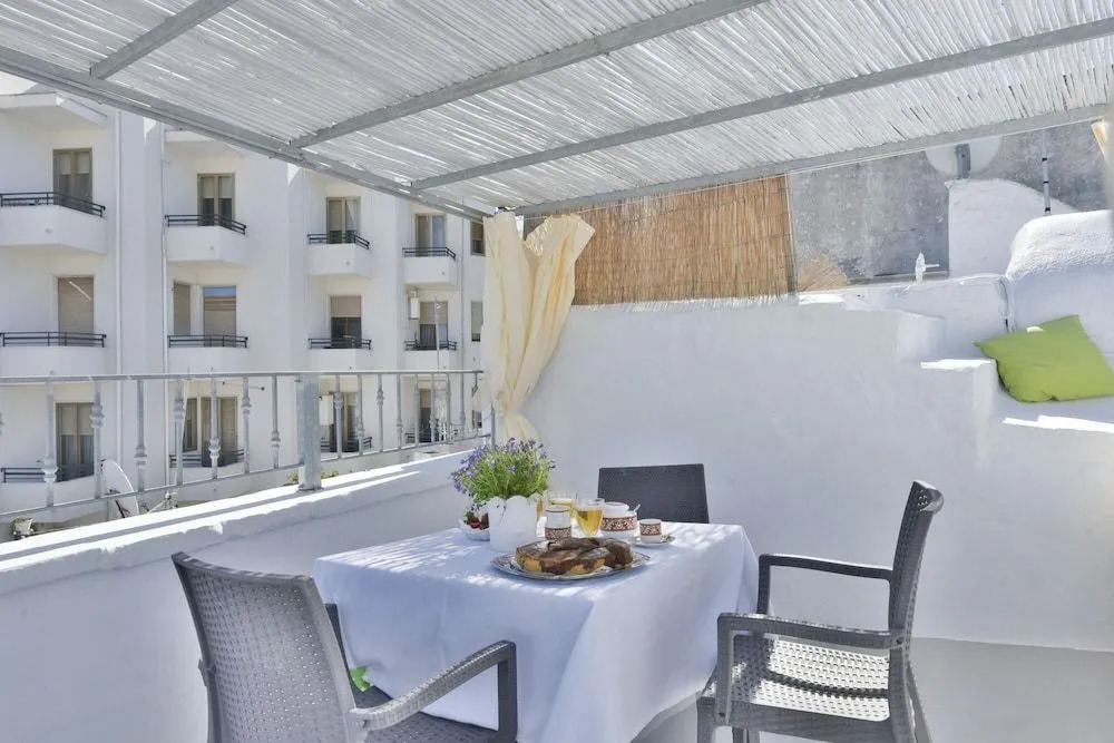 Casa Magi con terrazza e vista mare