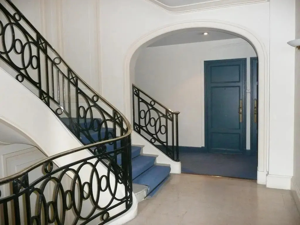 Parisian Home - Appartements Grand Boulevards, Musée Grevin