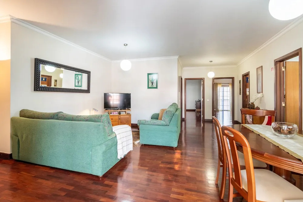 Feels Like Home Funchal Spacious Apartment with Balcony