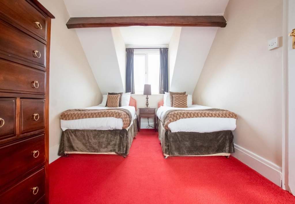 The Cliffemount Hotel